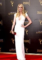 Riki Lindhome